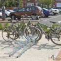 Range 20 vélos au sol face à face
