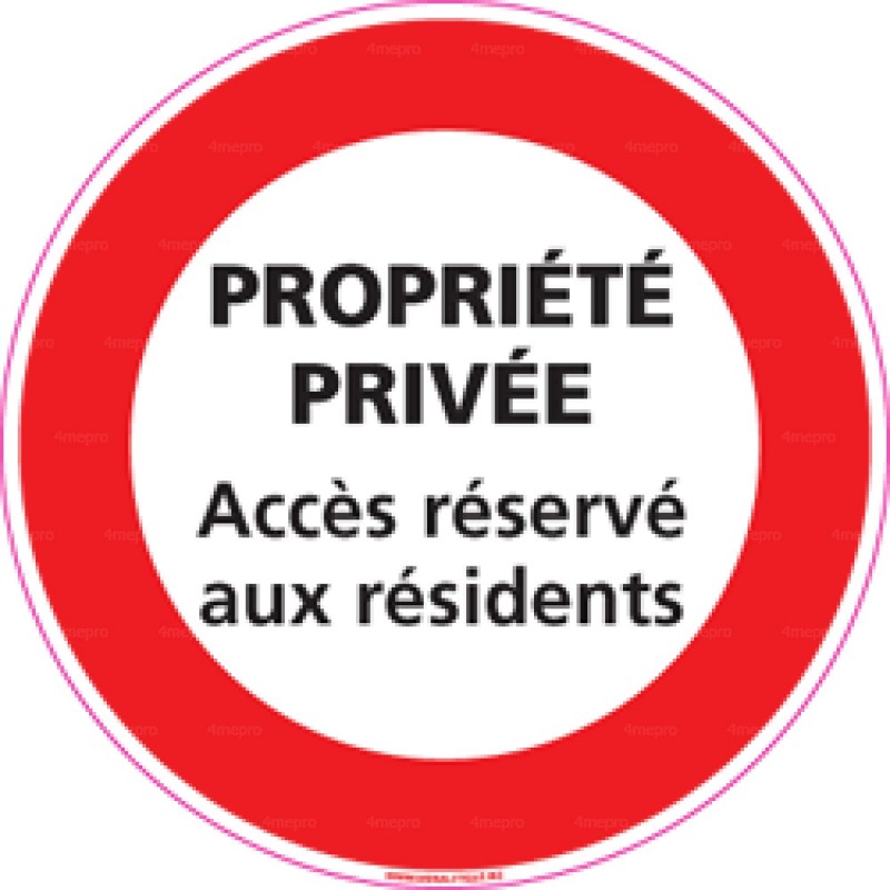 panneau COUR PRIVÉE STATIONNEMENT STRICTEMENT INTERDIT SAUF RÉSIDENTS 