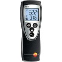 https://www.4mepro.com/28428-medium_default/thermometre-professionnel-testo-922.jpg