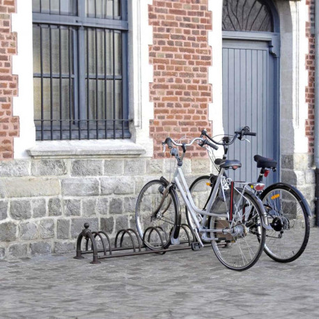 Range 5 vélos Versailles rouille