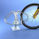 Range vélo sur pied étoile 3 vélos