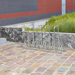 Râtelier 5 vélos face à face + 4 arceaux antivol