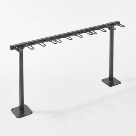 Range 9 trottinettes sur pied